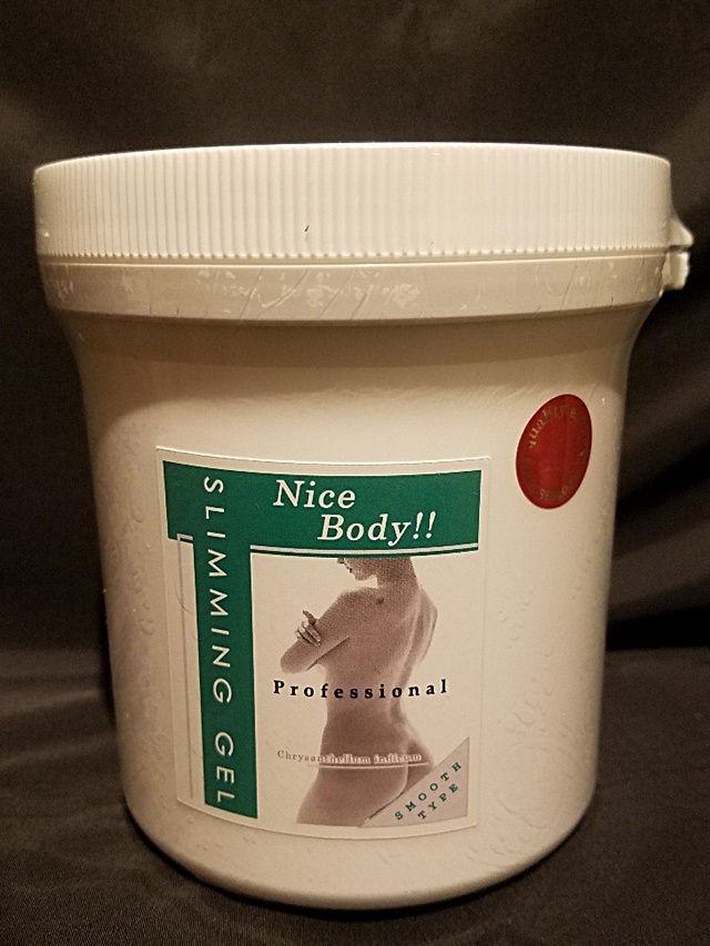 【出品中!!】セルライティ SLIMMING GEL スリミングジェル 500g 定価25000円 マッサージジェル 未開封品 | まるオク